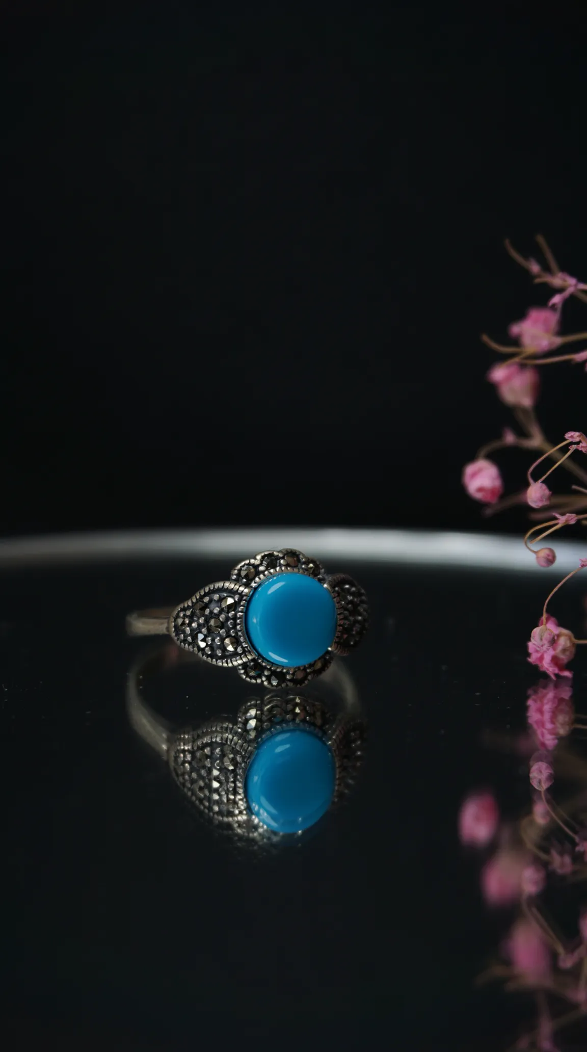 Vintage silver marcasite ring with round turquoise cabochon