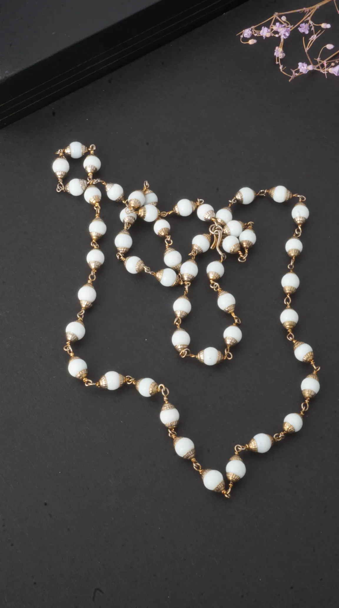 Vintage milky white glass beaded necklace with gold tone links