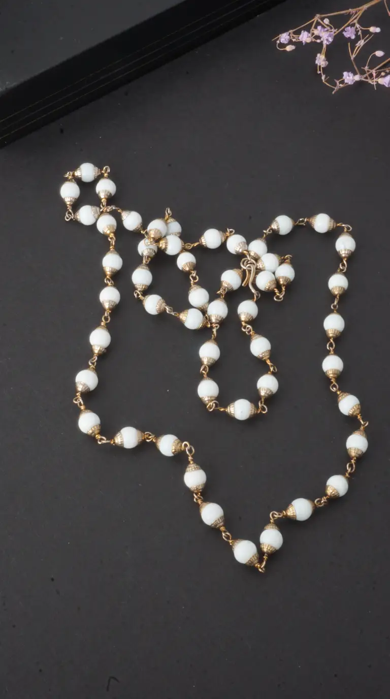 Vintage milky white glass beaded necklace with gold tone links