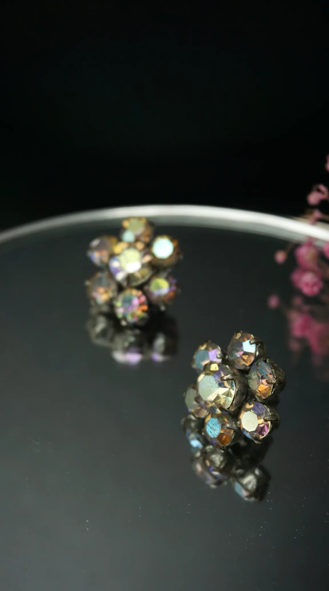Vintage aurora borealis rhinestone cluster earrings