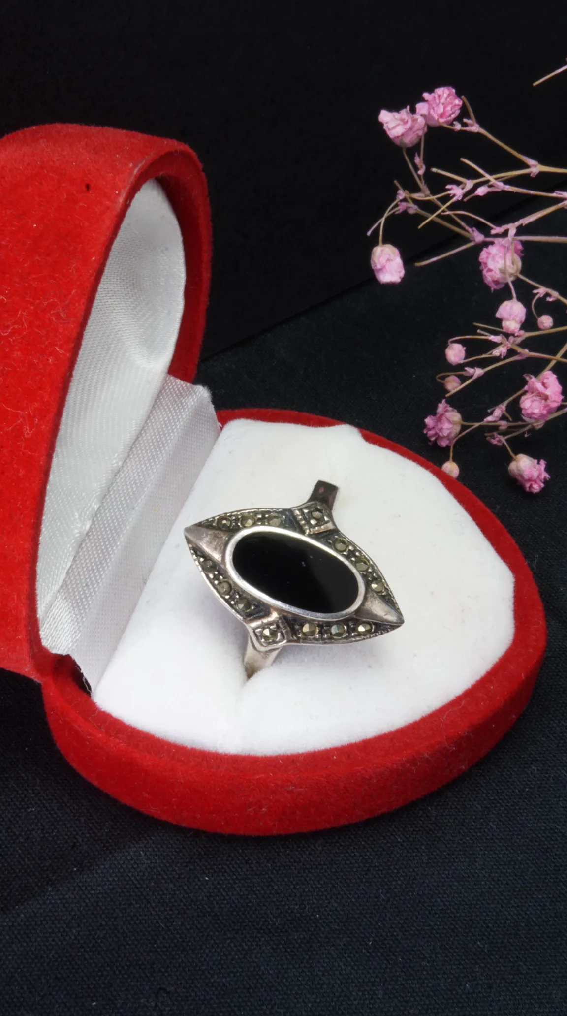 Vintage sterling silver marcasite and black onyx ring in red velvet jewelry box